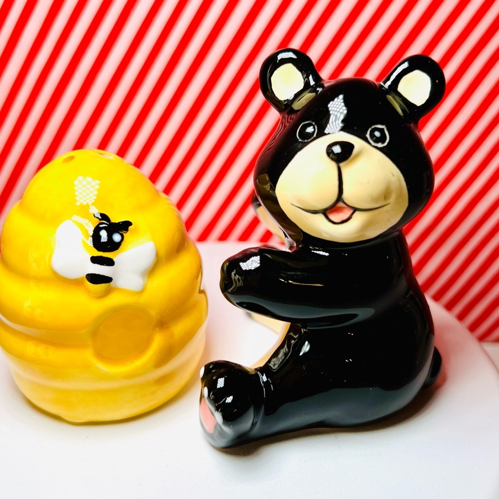 Set of 2 Ceramic Bear Hugging Beehive Salt & Pepper Shakers